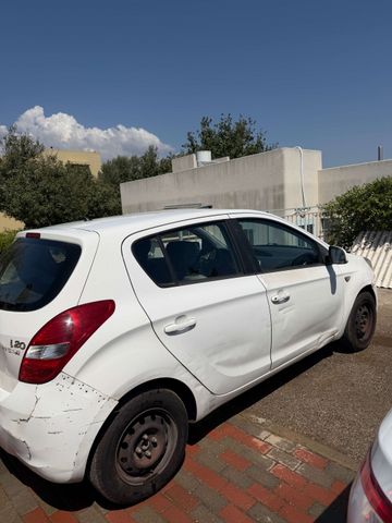 יונדאי i20