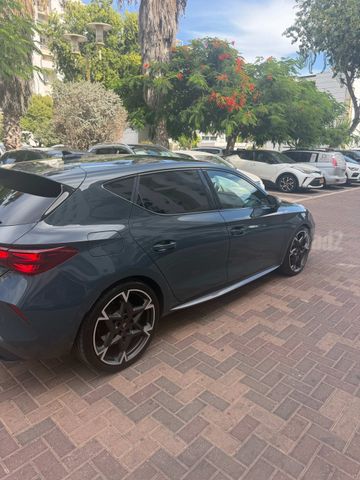 קופרה לאון