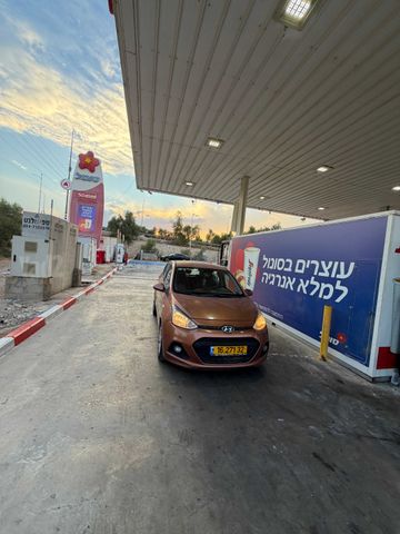 יונדאי i10