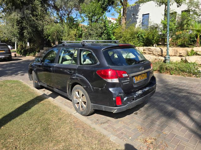 סובארו אאוטבק