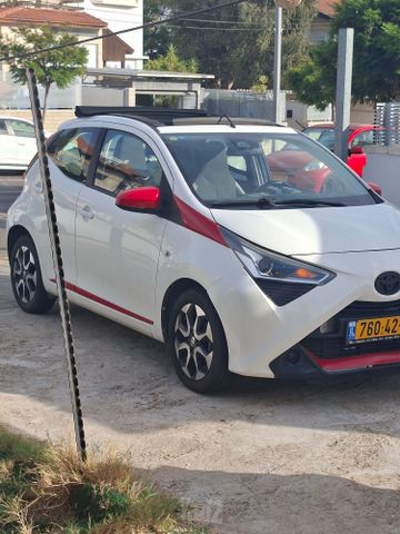טויוטה אייגו