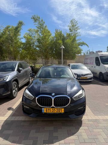 מודעת רכב ב מ וו סדרה 1