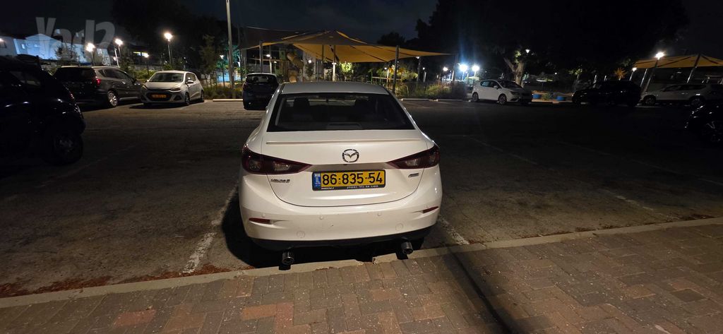 מאזדה 3