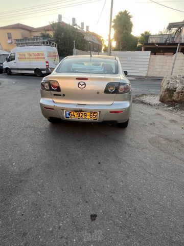 מאזדה 3