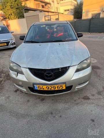 מודעת רכב מאזדה 3