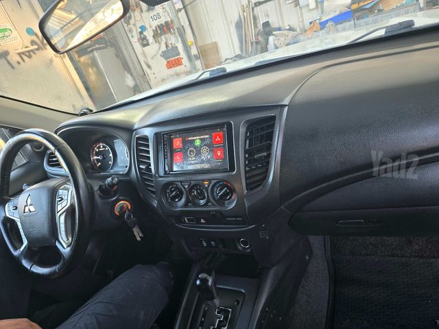 מיצובישי טרייטון / L200