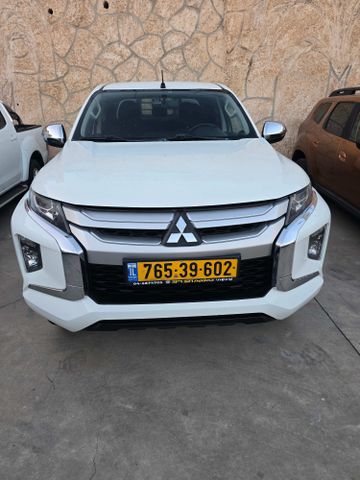 מיצובישי טרייטון / L200
