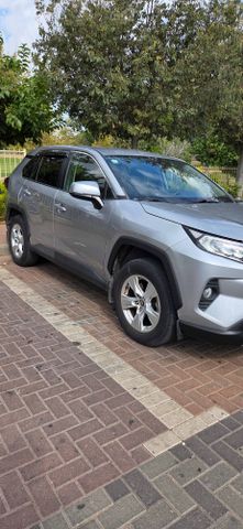 טויוטה RAV4