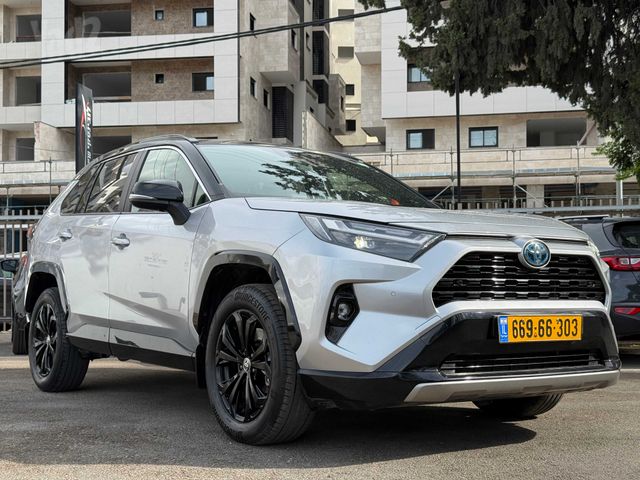 מודעת רכב טויוטה RAV4 1