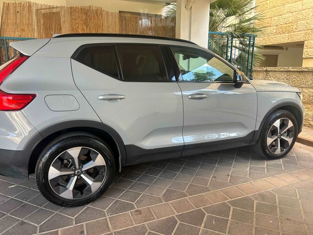 וולוו XC40