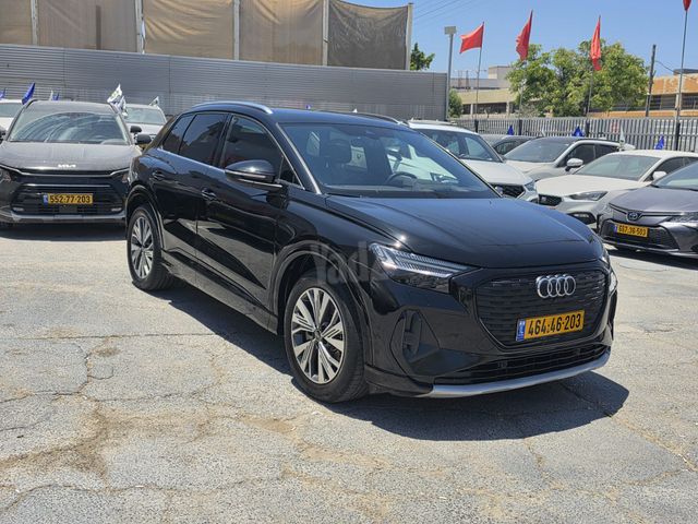 אאודי Q4 e-tron