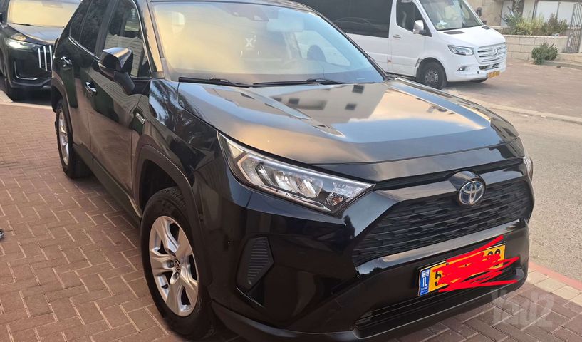 טויוטה RAV4