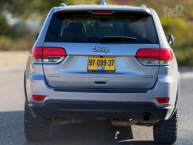 מודעת רכב ג'יפ גרנד צ'ירוקי 2