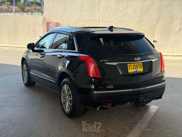 קאדילק XT5