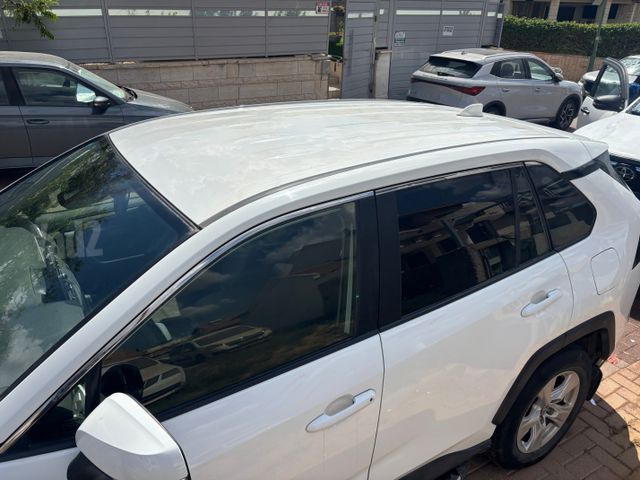 טויוטה RAV4