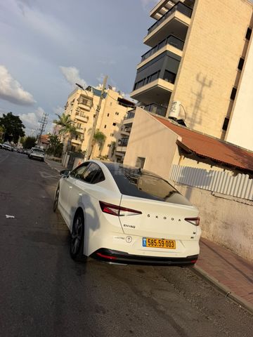 סקודה אניאק iV