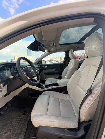 וולוו XC40