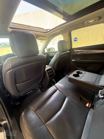 קאדילק XT5