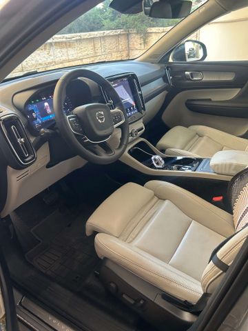 וולוו XC40