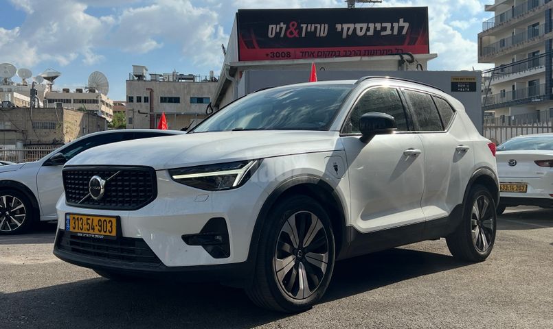 מודעת רכב וולוו XC40