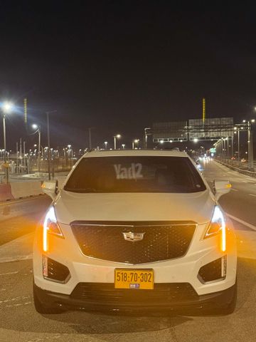 קאדילק XT5