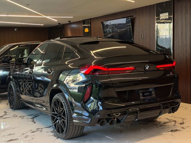 ב מ וו X6 M