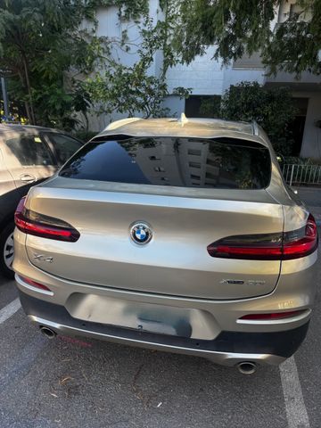 ב מ וו X4