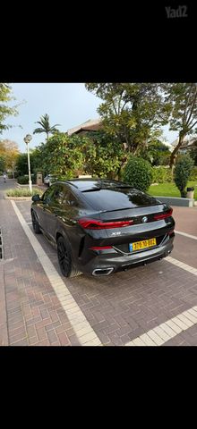 ב מ וו X6