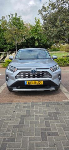 טויוטה RAV4