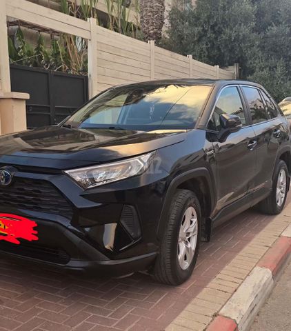 טויוטה RAV4