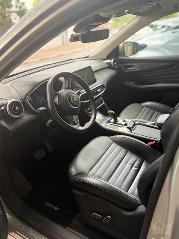 אם ג'י EHS PHEV
