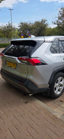 טויוטה RAV4