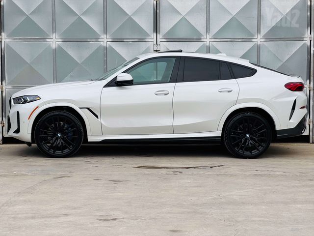 ב מ וו X6