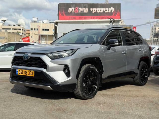 מודעת רכב טויוטה RAV4