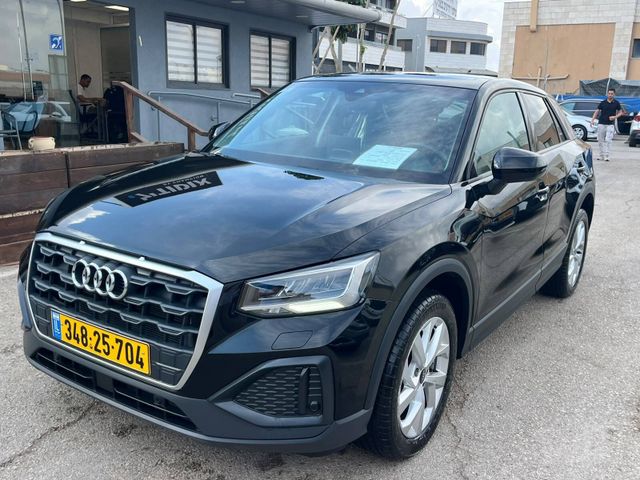 אאודי Q2