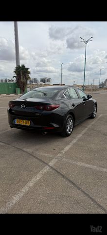 מאזדה 3