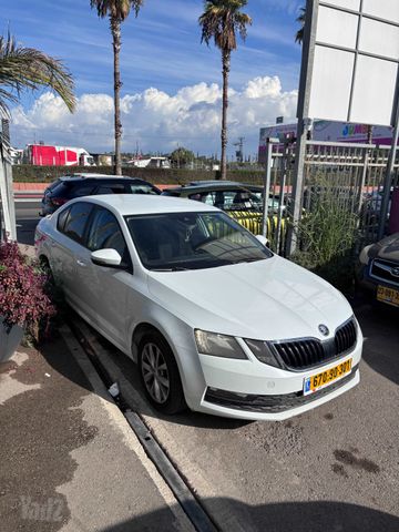 סקודה אוקטביה