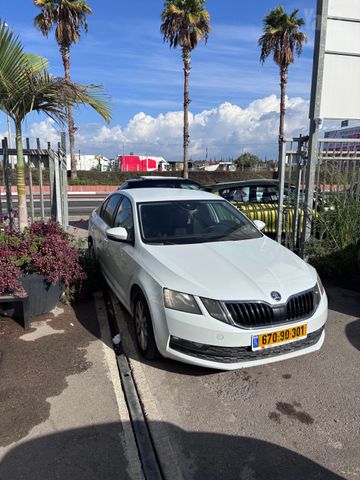 סקודה אוקטביה
