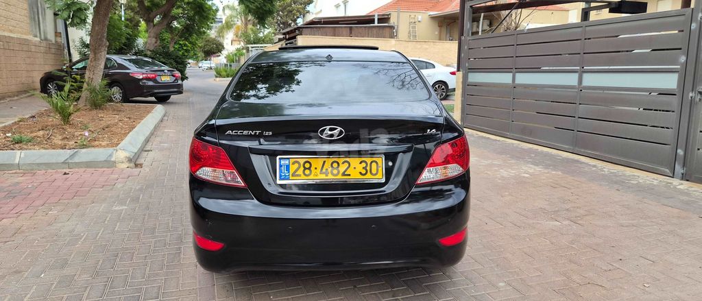 יונדאי אקסנט i25