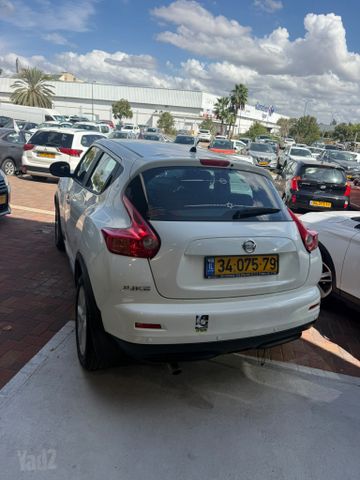 ניסאן ג'וק