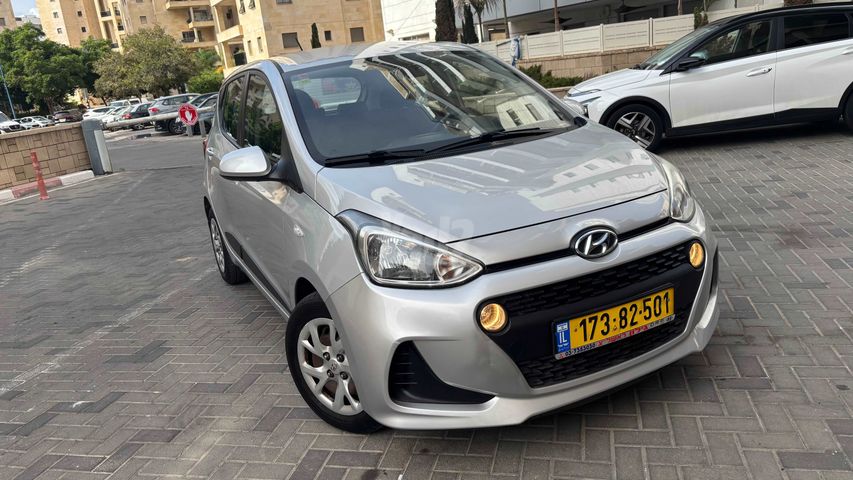 יונדאי i10