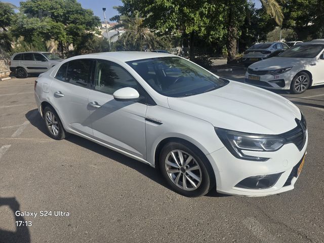 רנו מגאן