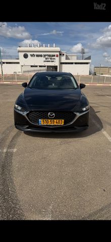 מודעת רכב מאזדה 3