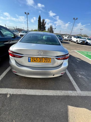 מודעת רכב מאזדה 6