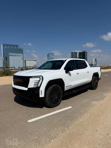 ג'י.אם.סי סיירה EV