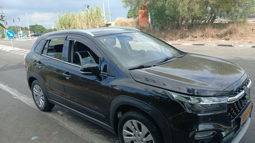 סוזוקי S-Cross