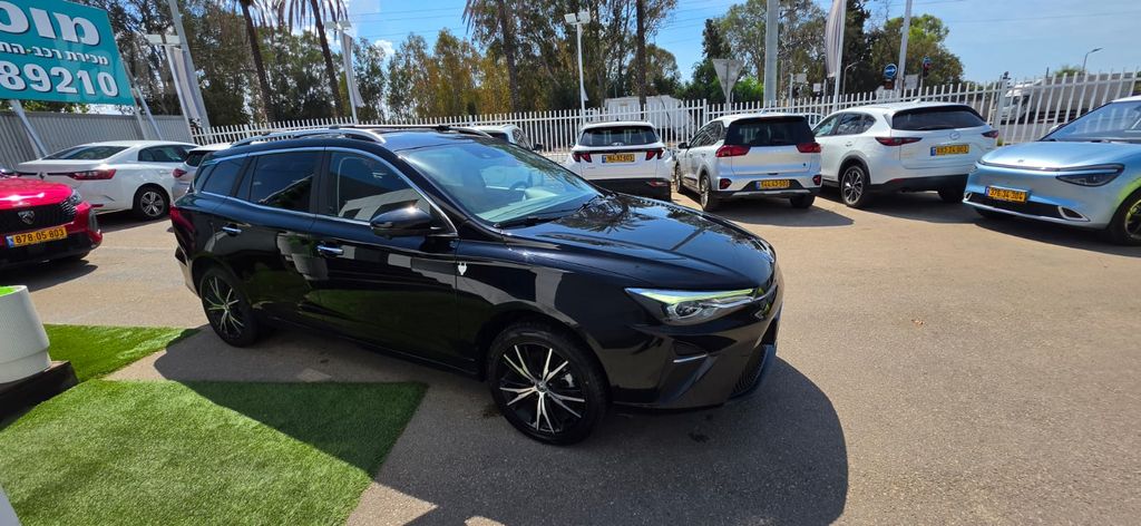 אם ג'י MG5
