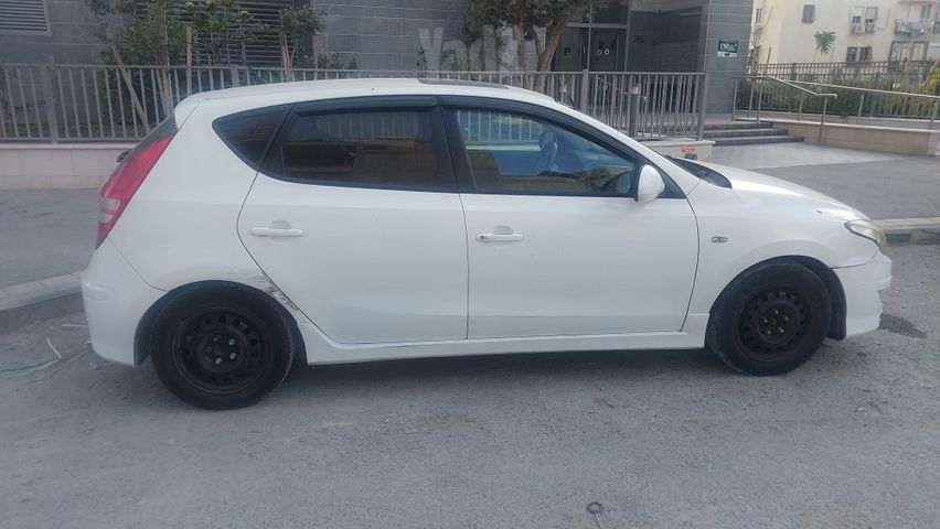 יונדאי i30