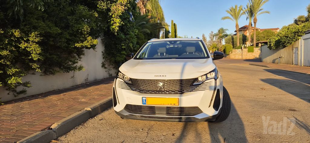 פיג'ו 5008