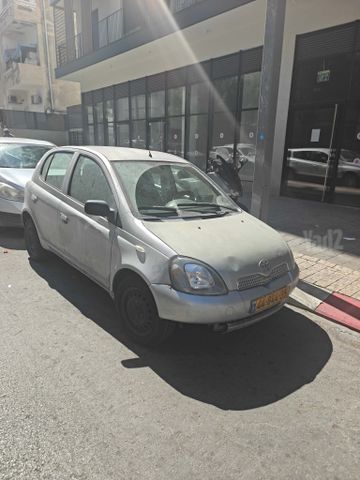 מודעת רכב טויוטה יאריס